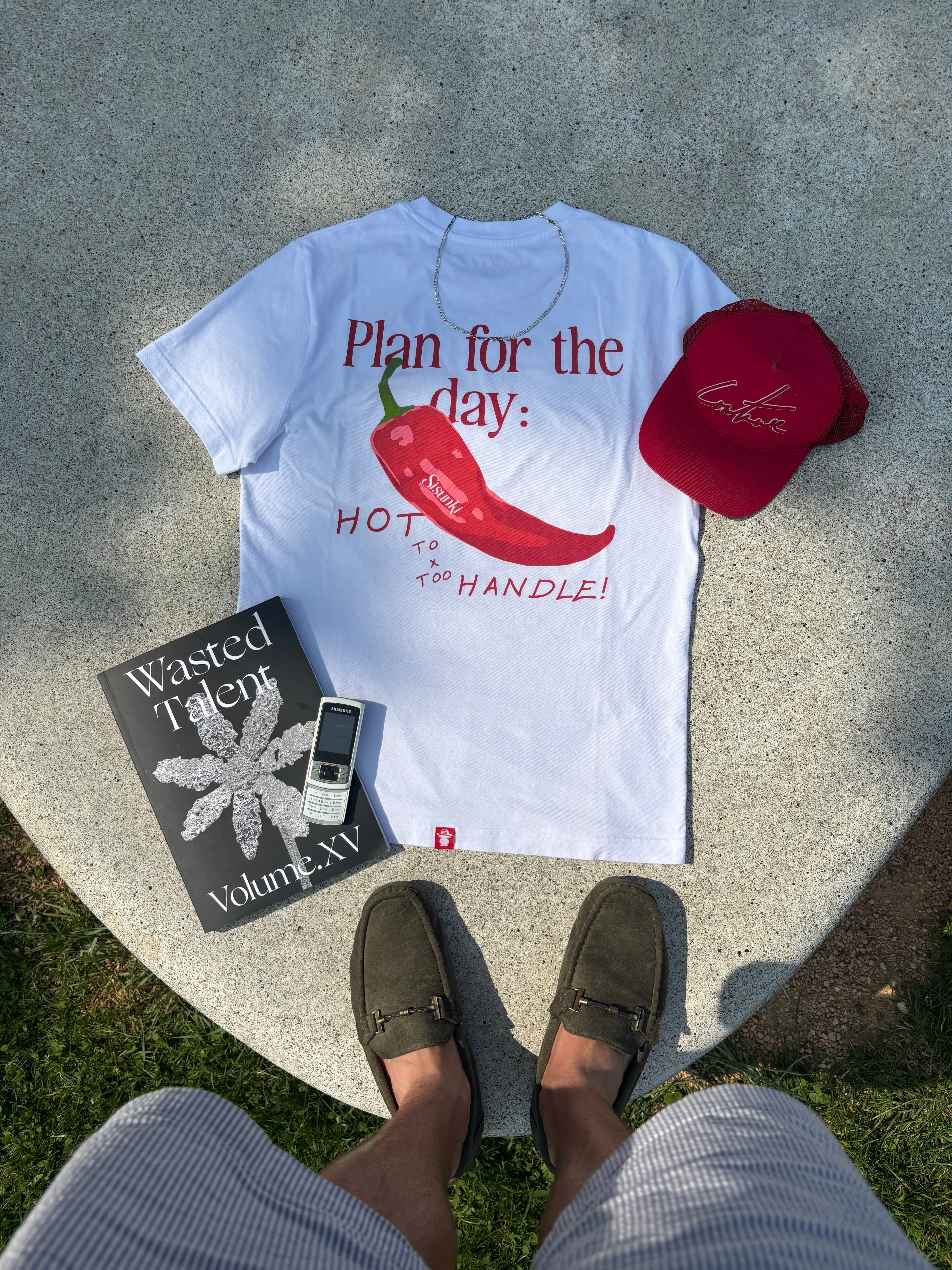 Tee-shirt Too hot to handle