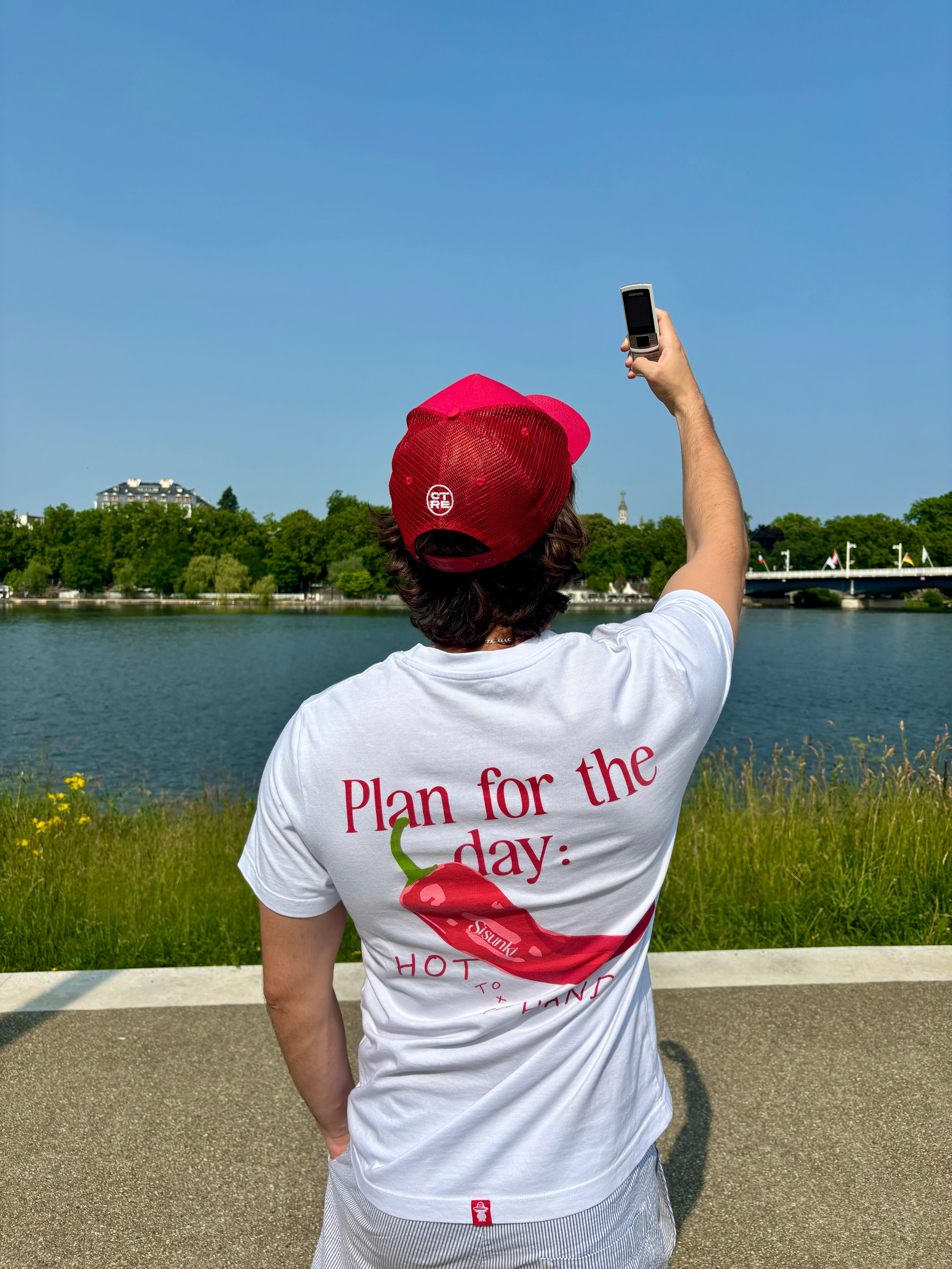 Tee-shirt Too hot to handle